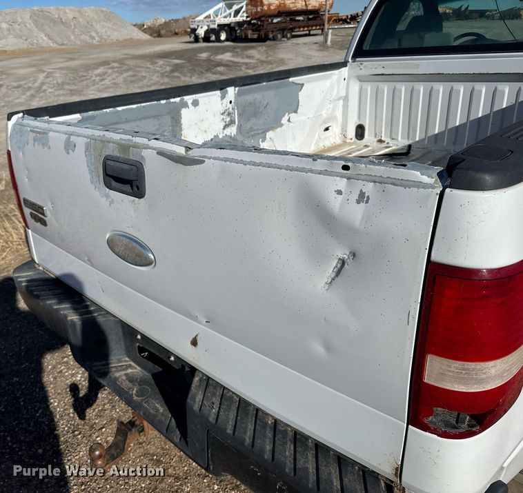 image for item EG6196 2007 Ford F150 XL pickup truck