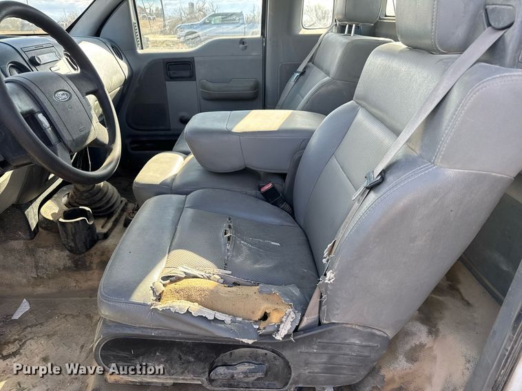 image for item EG6196 2007 Ford F150 XL pickup truck