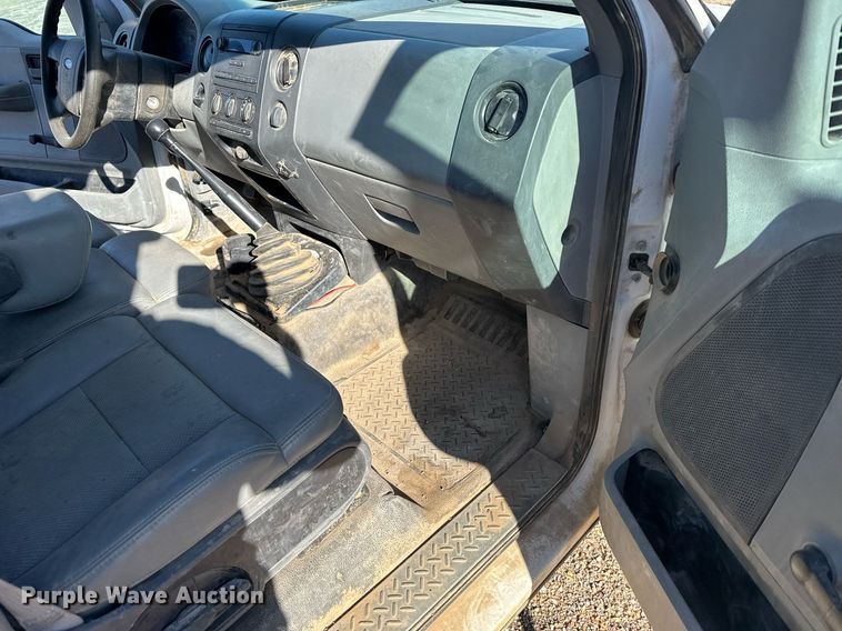 image for item EG6196 2007 Ford F150 XL pickup truck