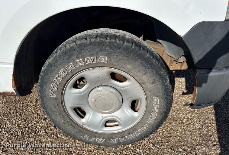 image for item EG6196 2007 Ford F150 XL pickup truck