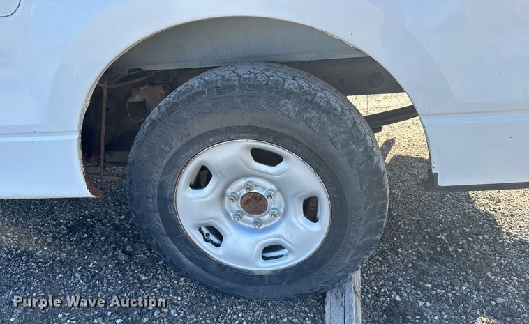 image for item EG6196 2007 Ford F150 XL pickup truck