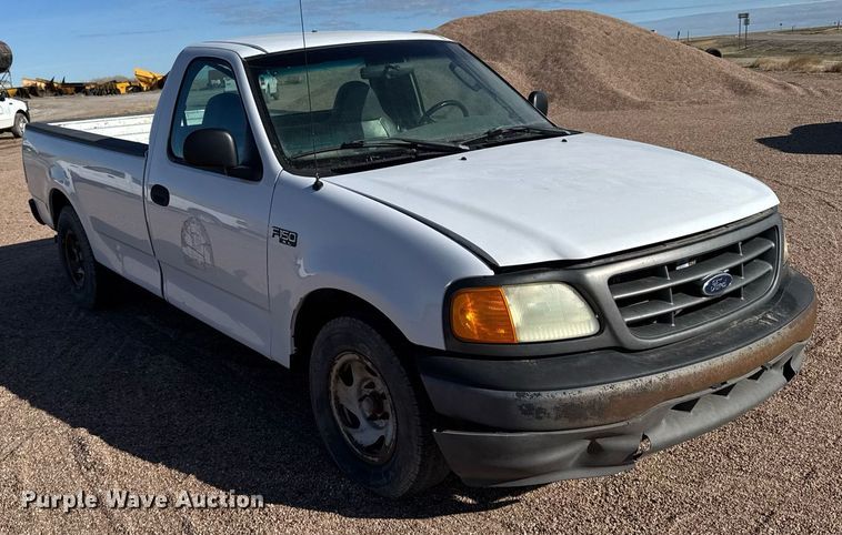 image for item EG6197 2004 Ford F150 XL pickup truck