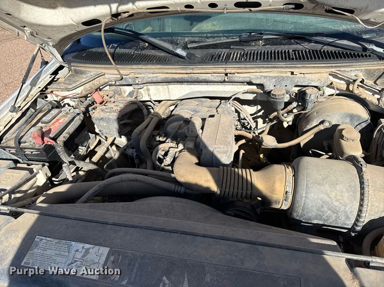 image for item EG6197 2004 Ford F150 XL pickup truck