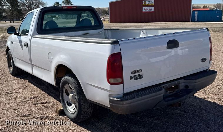 image for item EG6198 2004 Ford F150 XL pickup truck