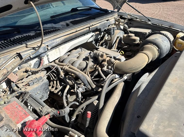 image for item EG6198 2004 Ford F150 XL pickup truck