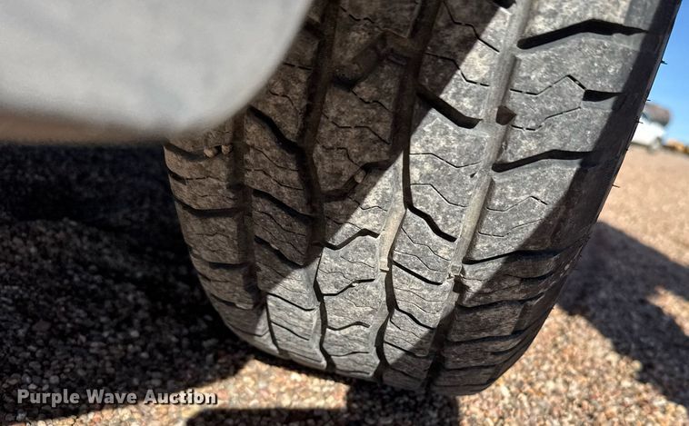 image for item EG6198 2004 Ford F150 XL pickup truck