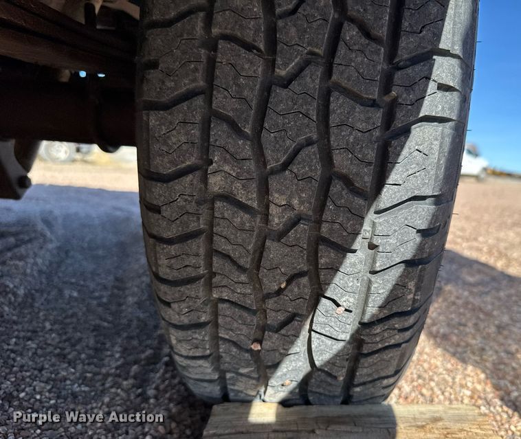 image for item EG6198 2004 Ford F150 XL pickup truck