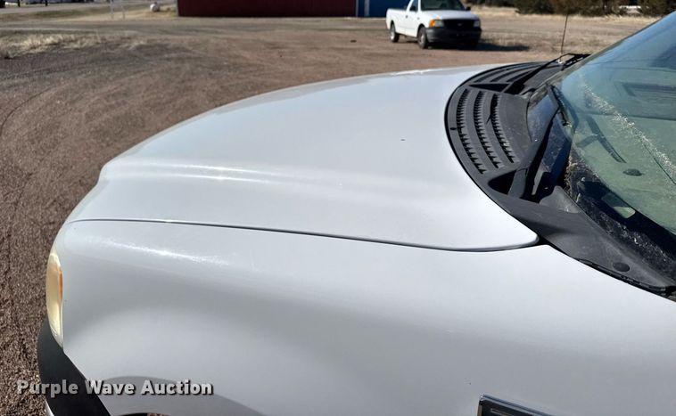 image for item EG6199 2007 Ford F150 XL pickup truck