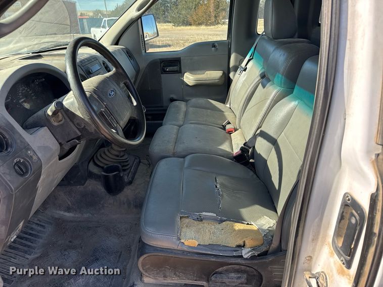 image for item EG6199 2007 Ford F150 XL pickup truck