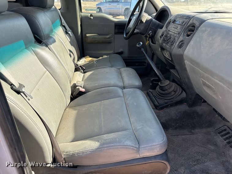 image for item EG6199 2007 Ford F150 XL pickup truck