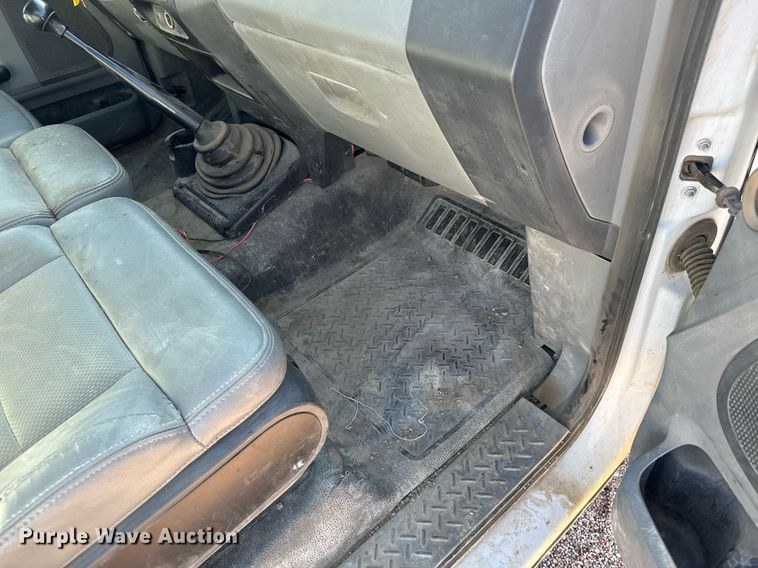 image for item EG6199 2007 Ford F150 XL pickup truck