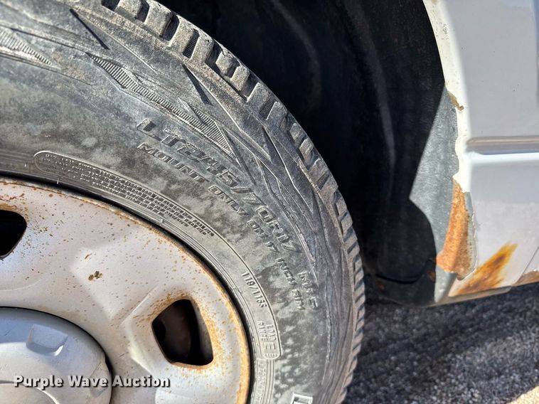 image for item EG6199 2007 Ford F150 XL pickup truck