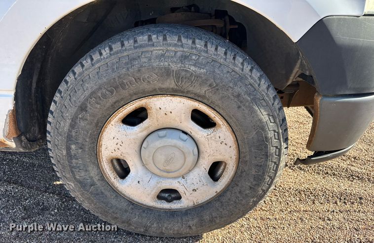 image for item EG6199 2007 Ford F150 XL pickup truck