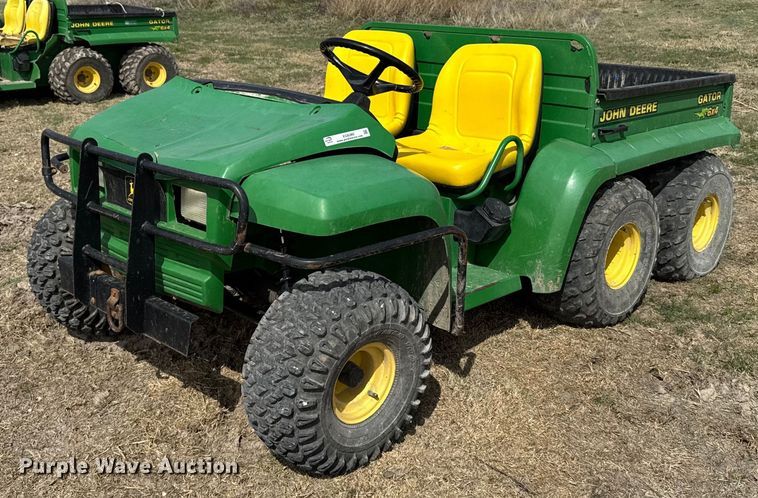 image for item EG6289 2001 John Deere Gator utility vehicle