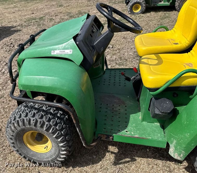 image for item EG6289 2001 John Deere Gator utility vehicle