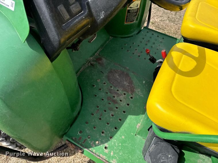 image for item EG6289 2001 John Deere Gator utility vehicle