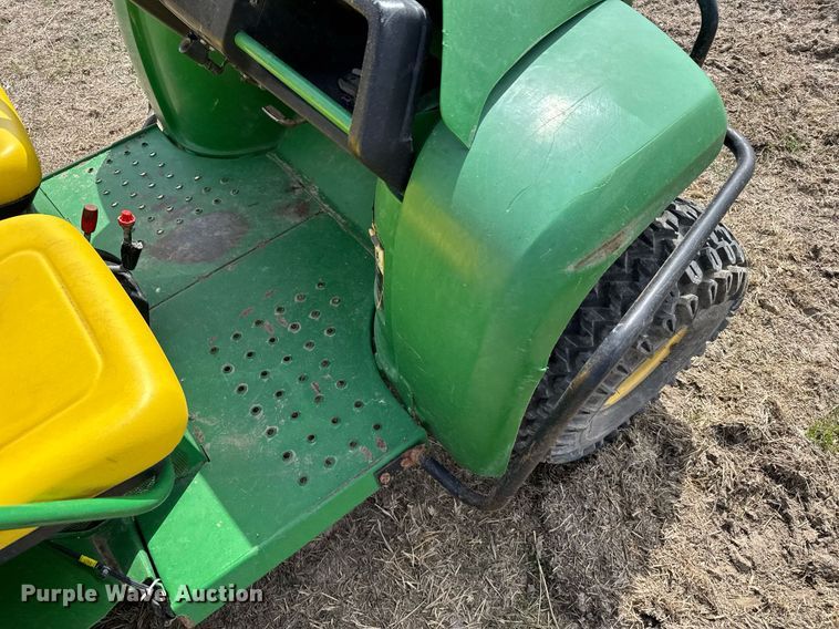 image for item EG6289 2001 John Deere Gator utility vehicle