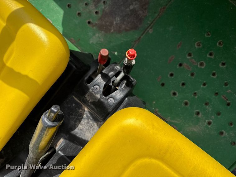 image for item EG6289 2001 John Deere Gator utility vehicle