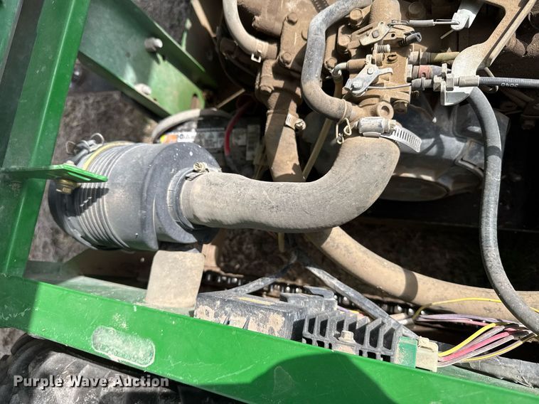 image for item EG6289 2001 John Deere Gator utility vehicle