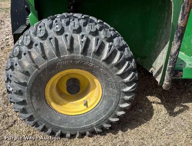 image for item EG6289 2001 John Deere Gator utility vehicle