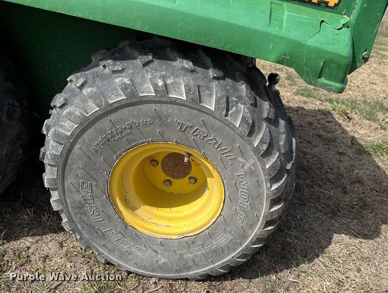 image for item EG6289 2001 John Deere Gator utility vehicle