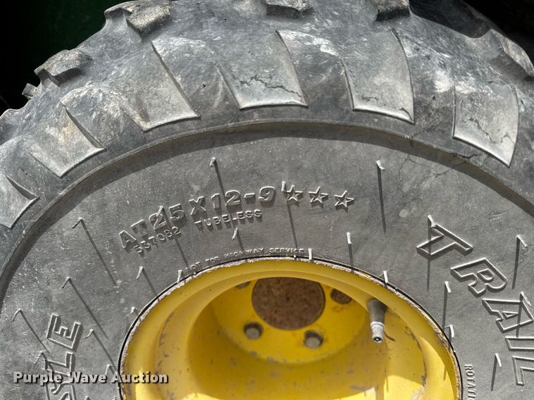 image for item EG6289 2001 John Deere Gator utility vehicle