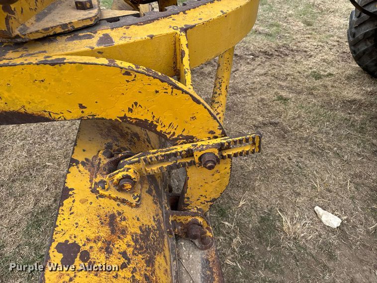 image for item EG6291 1955 Caterpillar 112 rigid frame motor grader