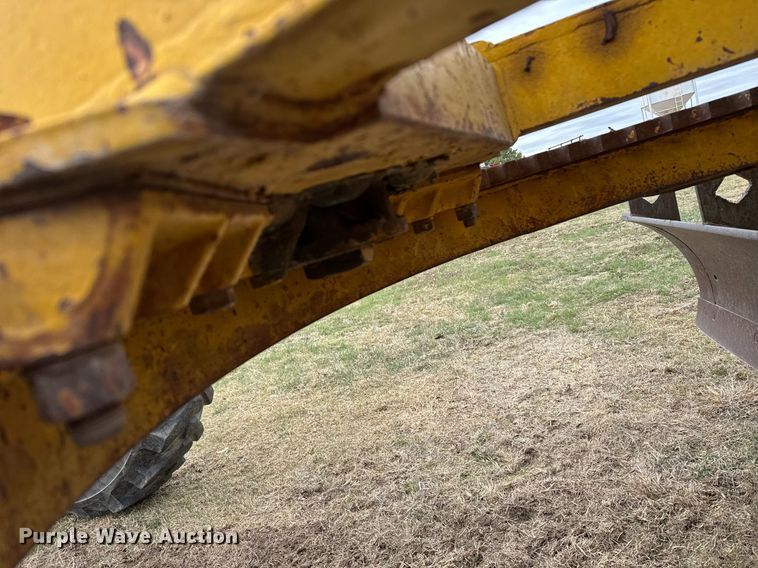 image for item EG6291 1955 Caterpillar 112 rigid frame motor grader