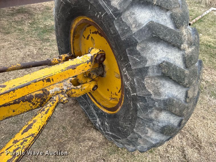 image for item EG6291 1955 Caterpillar 112 rigid frame motor grader