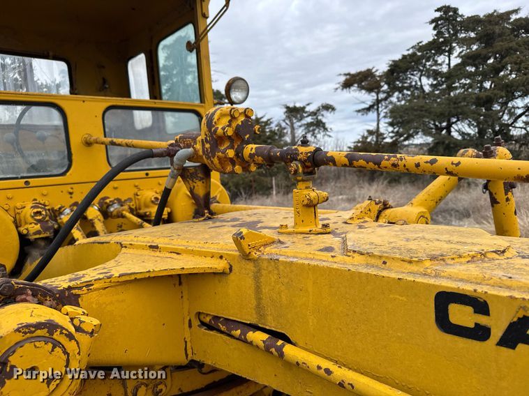 image for item EG6291 1955 Caterpillar 112 rigid frame motor grader