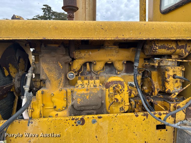 image for item EG6291 1955 Caterpillar 112 rigid frame motor grader