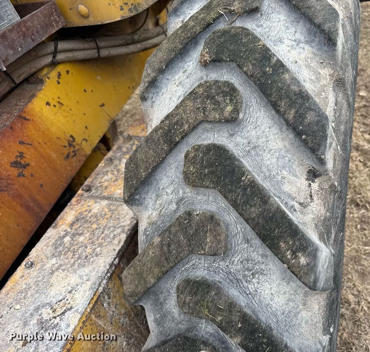 image for item EG6291 1955 Caterpillar 112 rigid frame motor grader