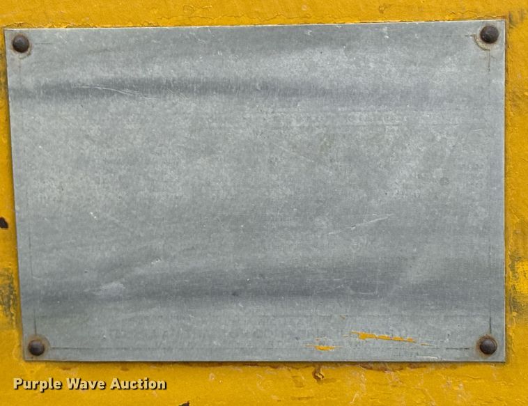 image for item EG6291 1955 Caterpillar 112 rigid frame motor grader