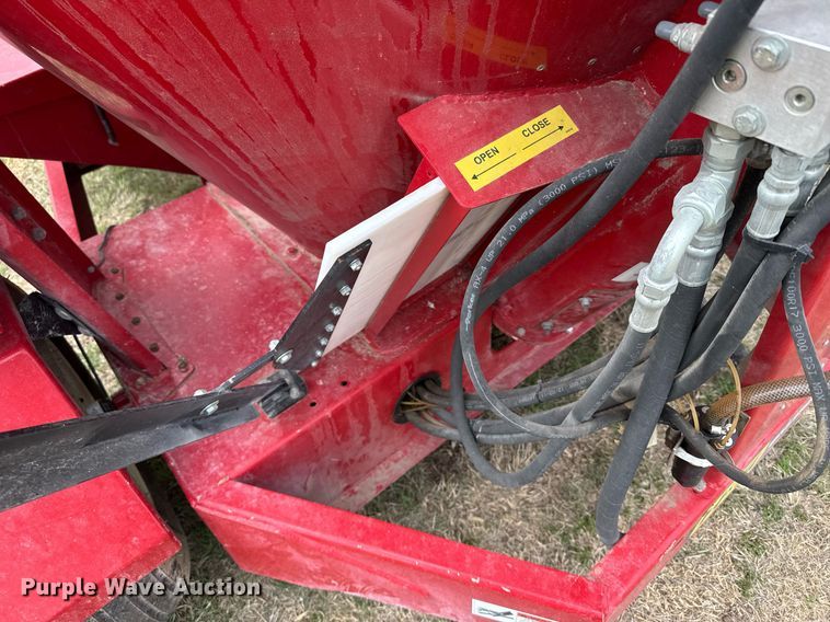 image for item EG6292 H&S GM170 tub grinder