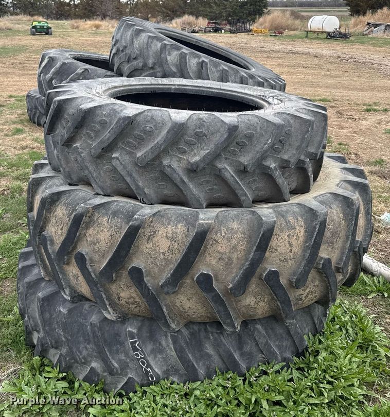 image for item EG6294 (10) tires