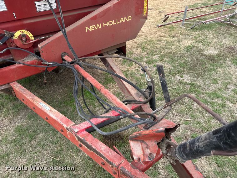 image for item EG6297 New Holland 195 manure spreader