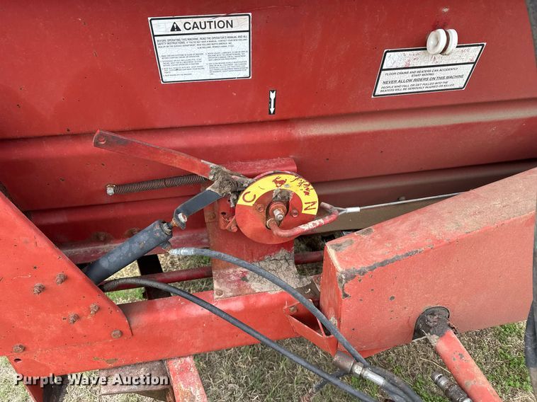 image for item EG6297 New Holland 195 manure spreader