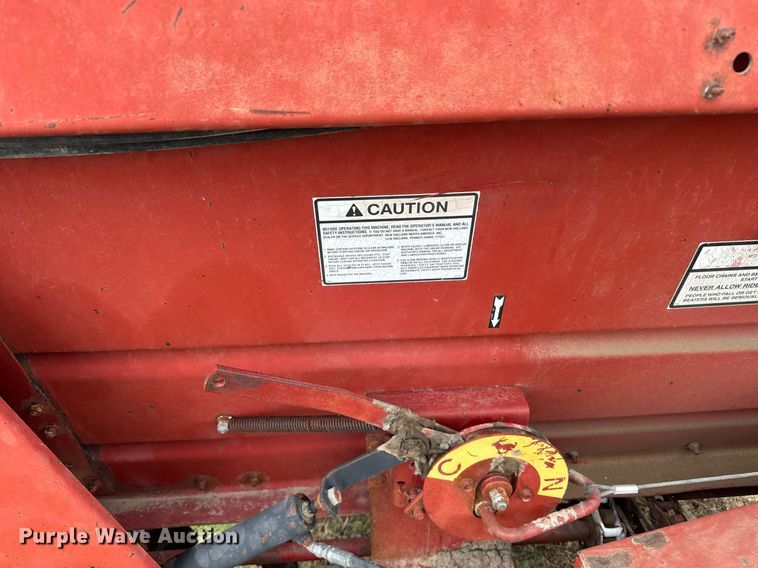 image for item EG6297 New Holland 195 manure spreader