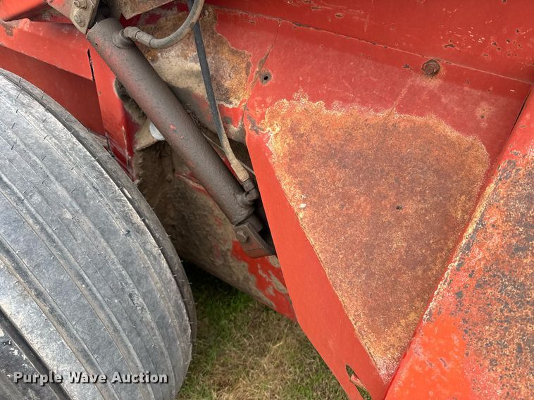 image for item EG6297 New Holland 195 manure spreader