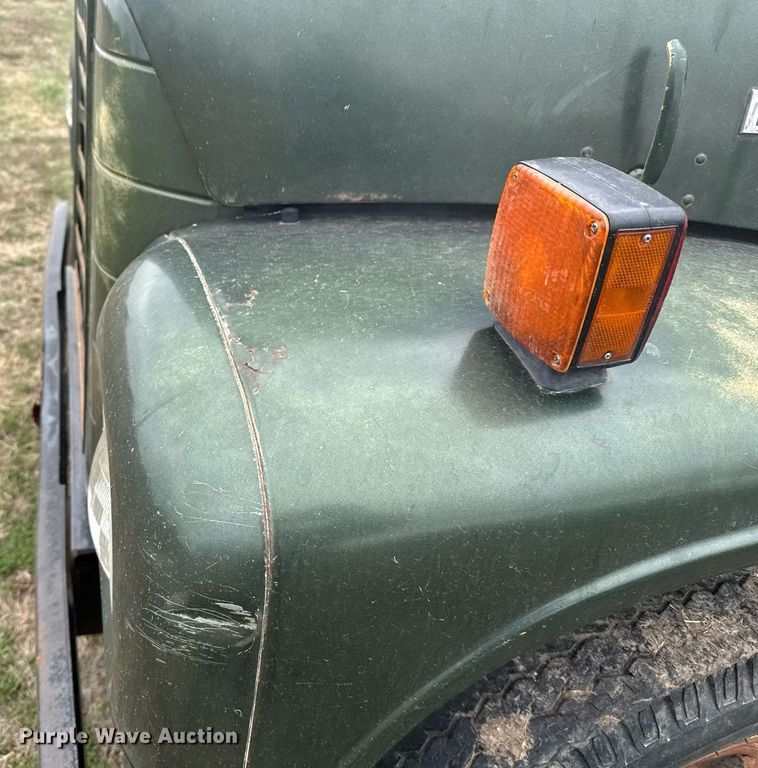 image for item EG6301 1978 International LoadStar 1600 grain truck