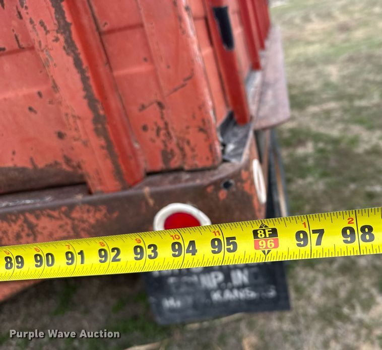 image for item EG6301 1978 International LoadStar 1600 grain truck