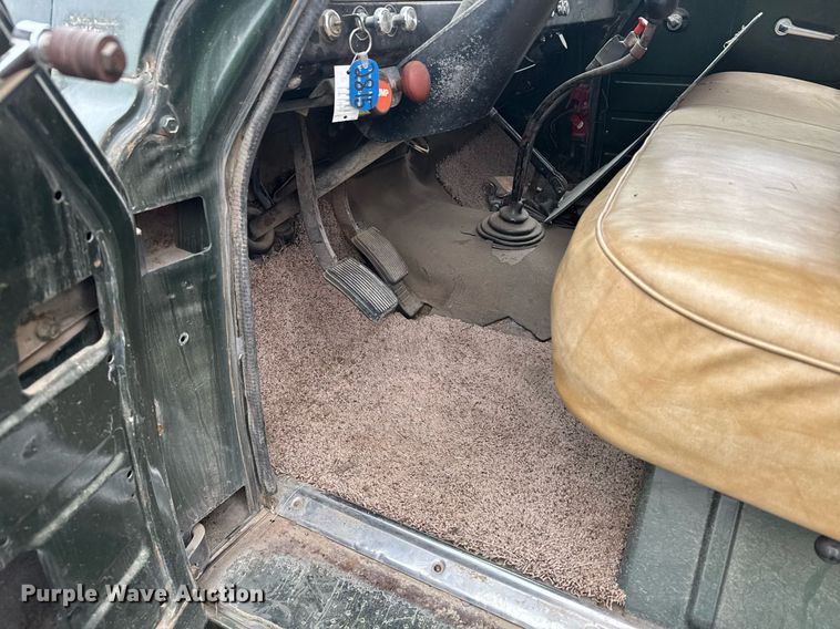 image for item EG6301 1978 International LoadStar 1600 grain truck