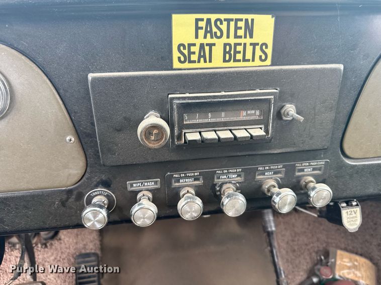 image for item EG6301 1978 International LoadStar 1600 grain truck