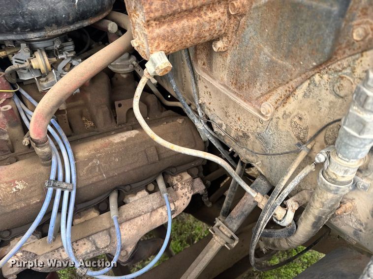 image for item EG6301 1978 International LoadStar 1600 grain truck