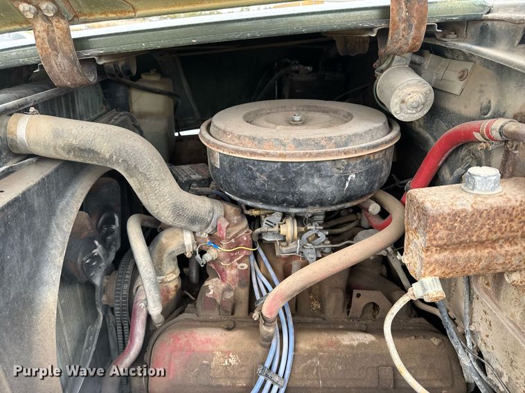 image for item EG6301 1978 International LoadStar 1600 grain truck