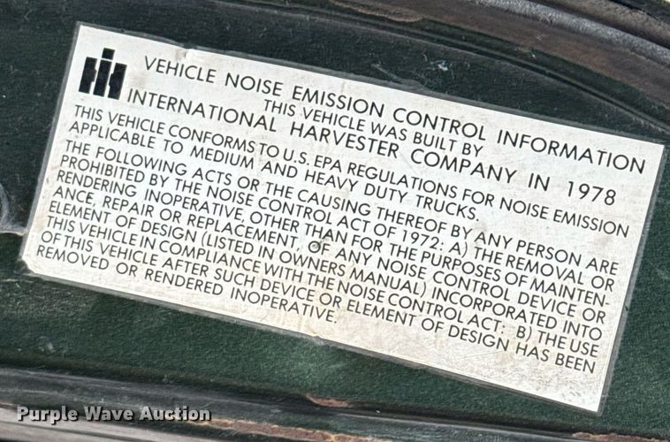 image for item EG6301 1978 International LoadStar 1600 grain truck