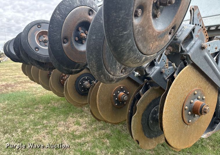 image for item EG6304 CrustBuster 4025 grain drill