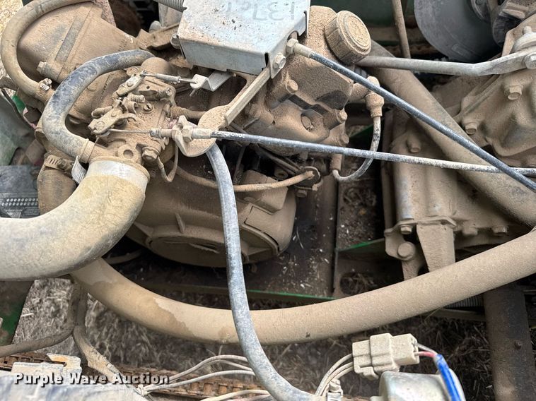 image for item EG6308 2001 John Deere Gator utility vehicle