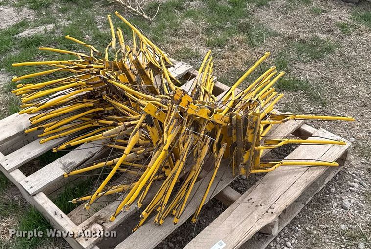 image for item EG6312 Milo guards  