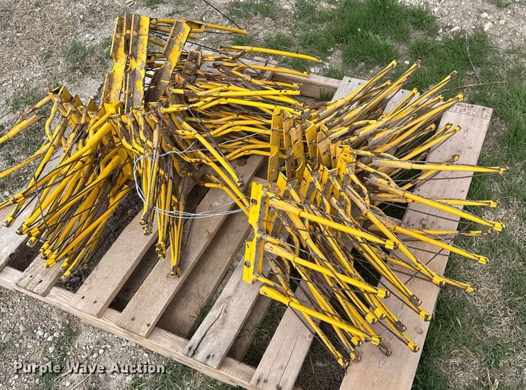 image for item EG6312 Milo guards  